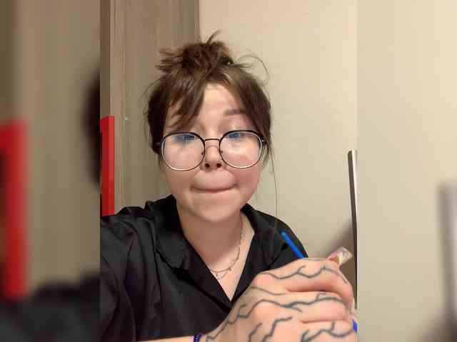 Lexxxie webcam