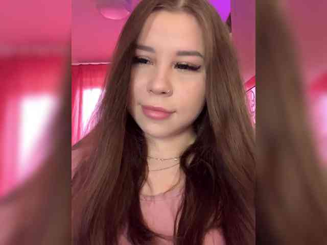 Alexxie webcam