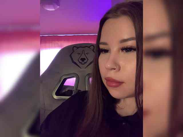 Alexxie webcam