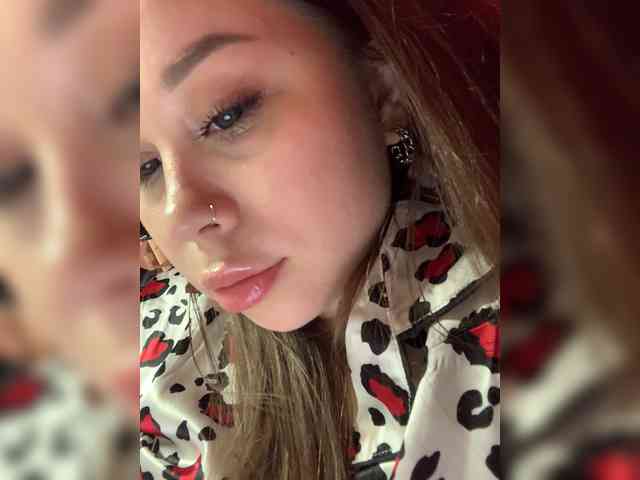 Lexxxie webcam