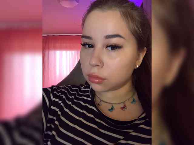 Alexxie webcam