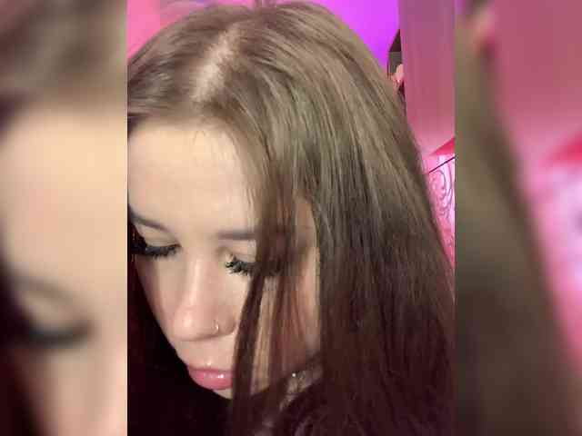 Alexxie webcam