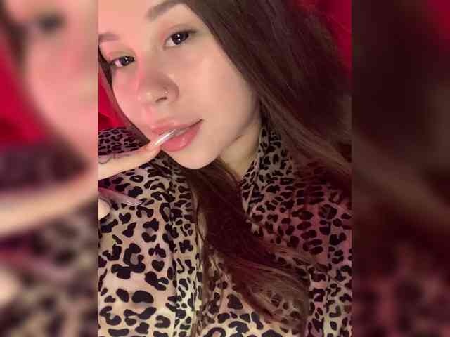 Lexxxie's cam show statistics and live stream