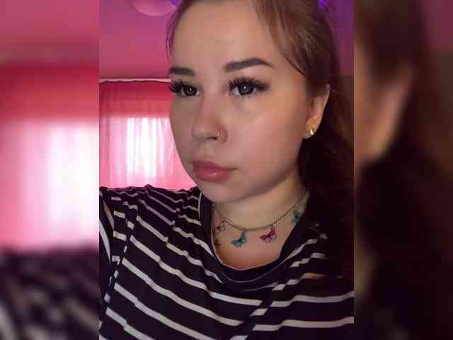 Alexxie webcam