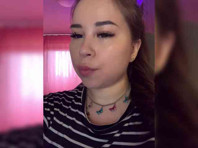 Alexxie webcam