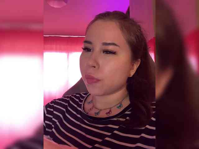 Alexxie webcam