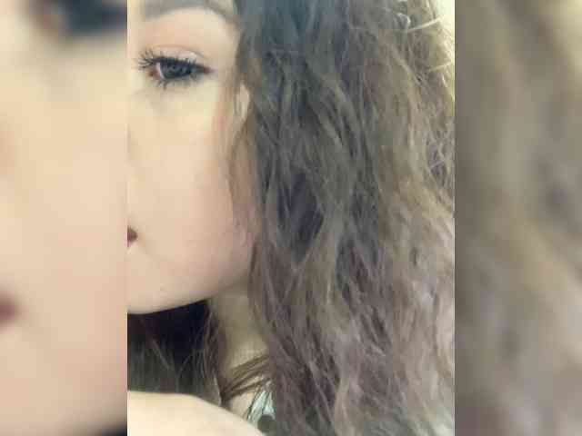Lexxxie webcam