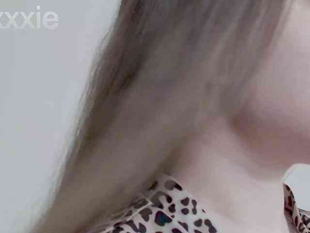 Lexxxie webcam