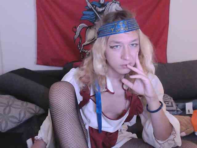 MeetraSurik Sex Cam Show