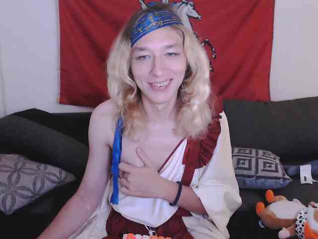 MeetraSurik Sex Cam Show