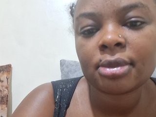 Averymila's Live Webcam