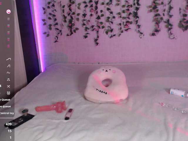 LessyLasska live webcam show
