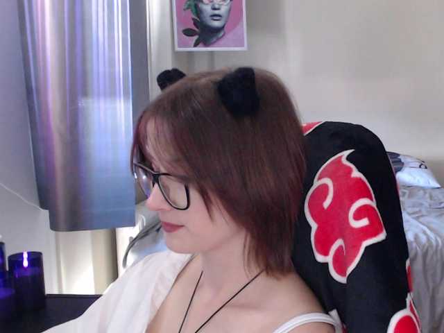 Cherry-Luna live cam on BongaCams