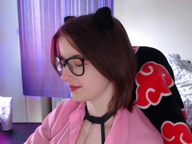 Cherry-Luna live cam on BongaCams