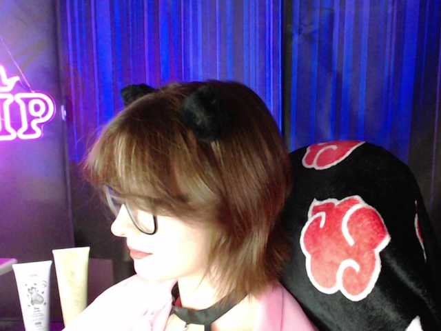 Cherry-Luna live webcam show