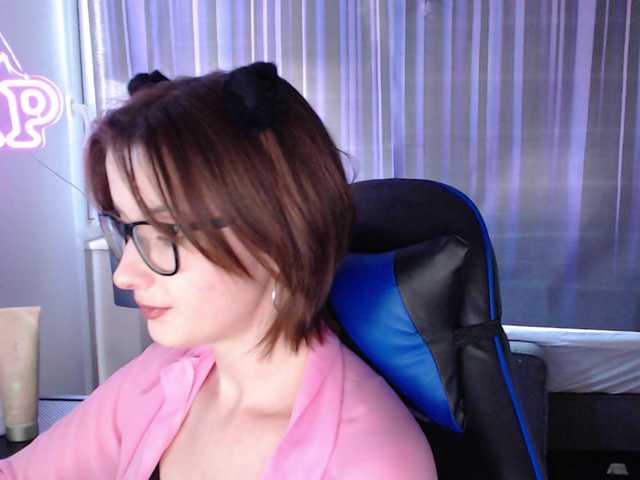 Cherry-Luna live cam on BongaCams