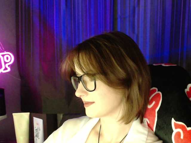 Cherry-Luna live cam on BongaCams