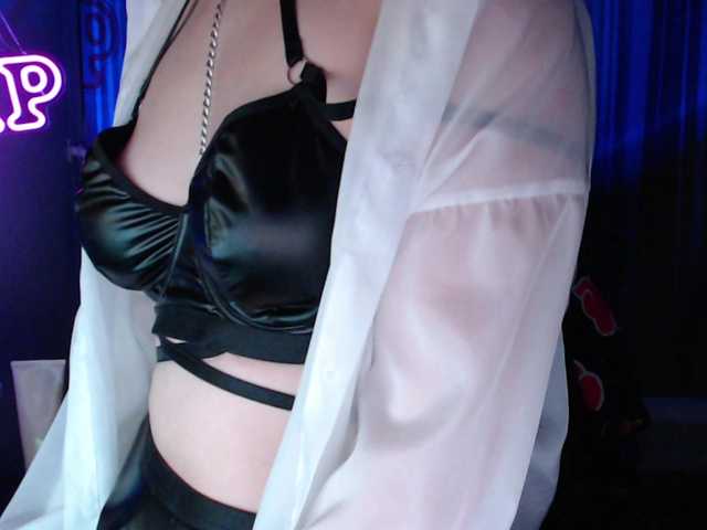 Cherry-Luna live cam on BongaCams