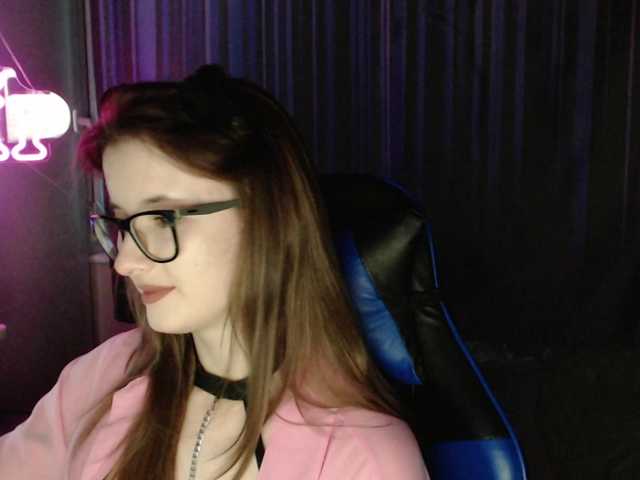 Cherry-Luna live cam on BongaCams