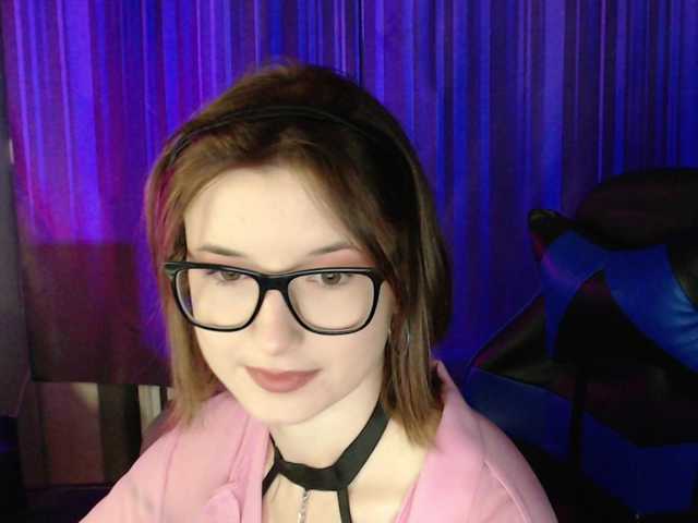 Cherry-Luna live cam on BongaCams