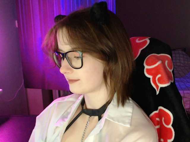 Cherry-Luna live cam on BongaCams