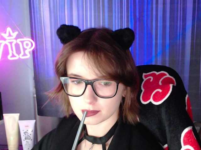 Cherry-Luna live cam on BongaCams
