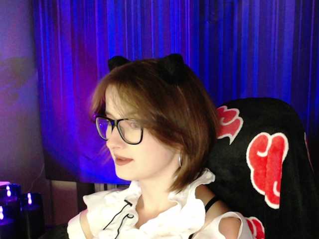 Cherry-Luna live cam on BongaCams
