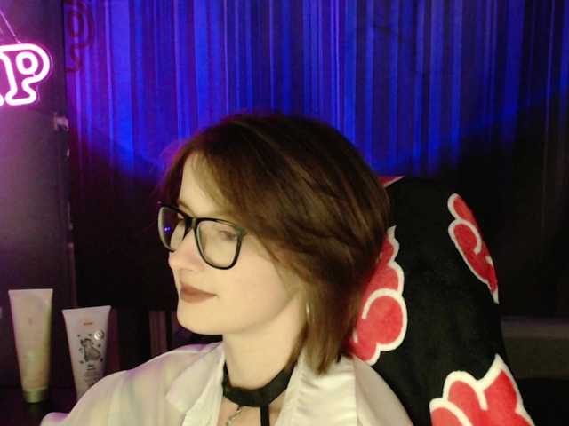 Cherry-Luna live cam on BongaCams