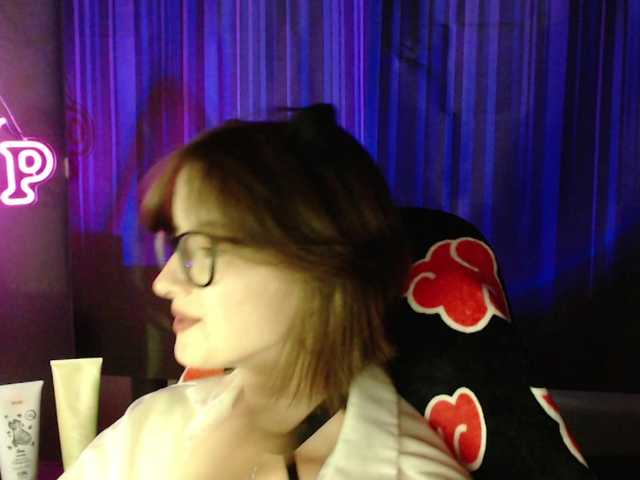 Cherry-Luna live webcam show