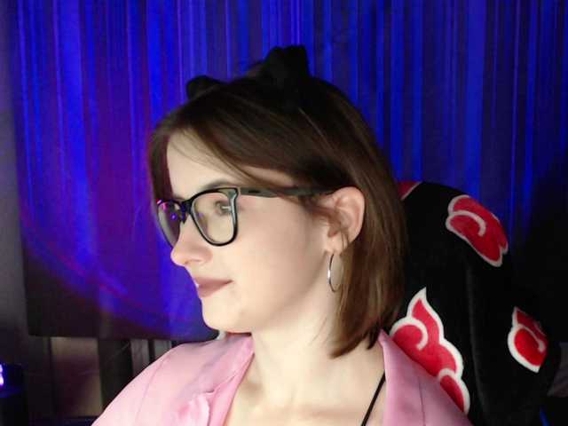 Cherry-Luna live cam on BongaCams