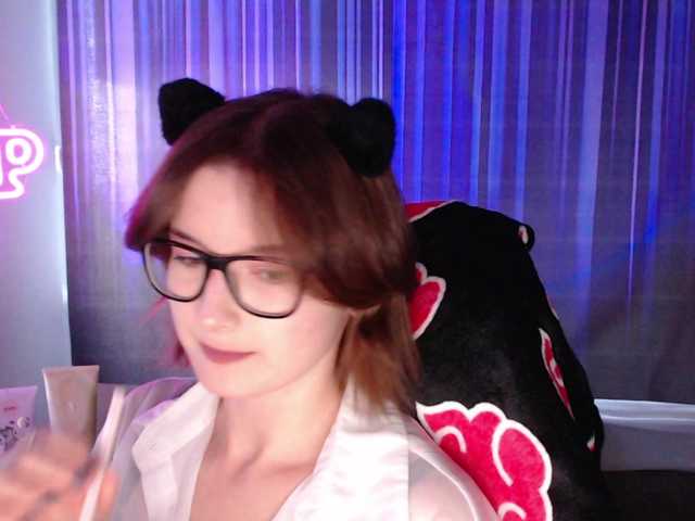 Cherry-Luna live webcam show