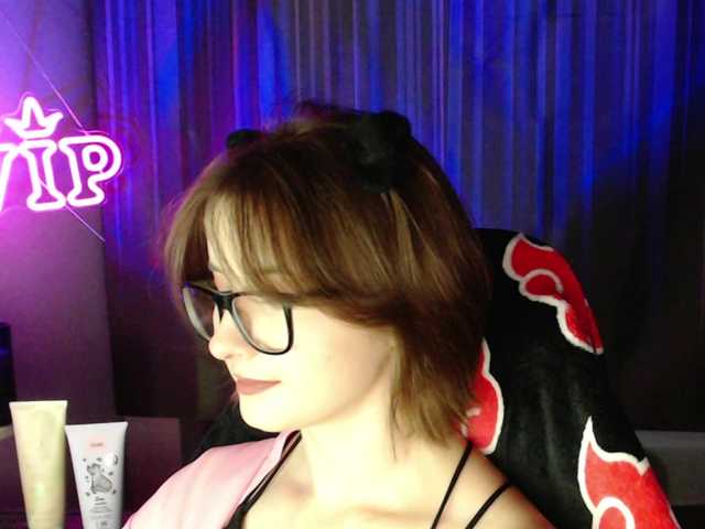 Cherry-Luna live cam on BongaCams