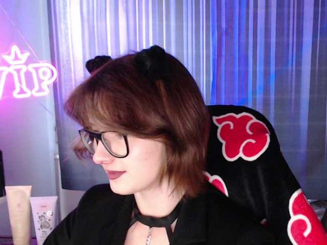 Cherry-Luna live cam on BongaCams