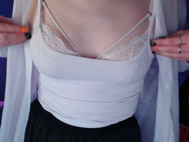 Cherry-Luna live cam on BongaCams