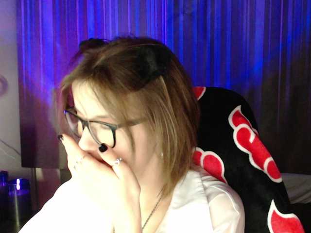 Cherry-Luna live cam on BongaCams