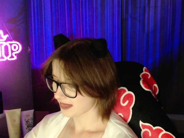 Cherry-Luna live webcam show