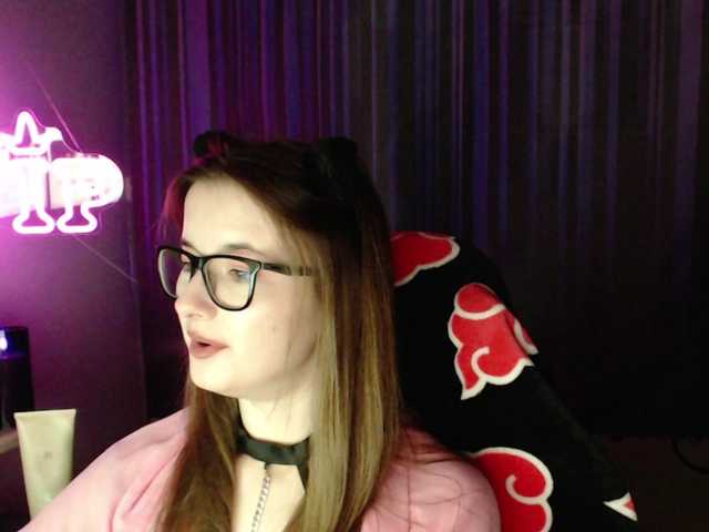 Cherry-Luna live cam on BongaCams