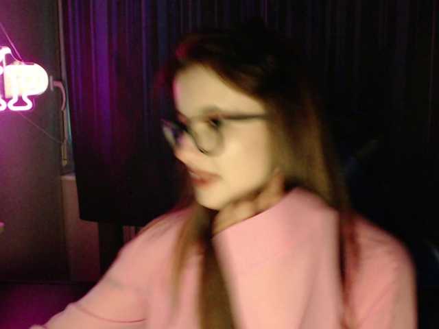 Cherry-Luna live cam on BongaCams