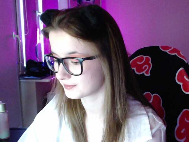 Cherry-Luna live cam on BongaCams