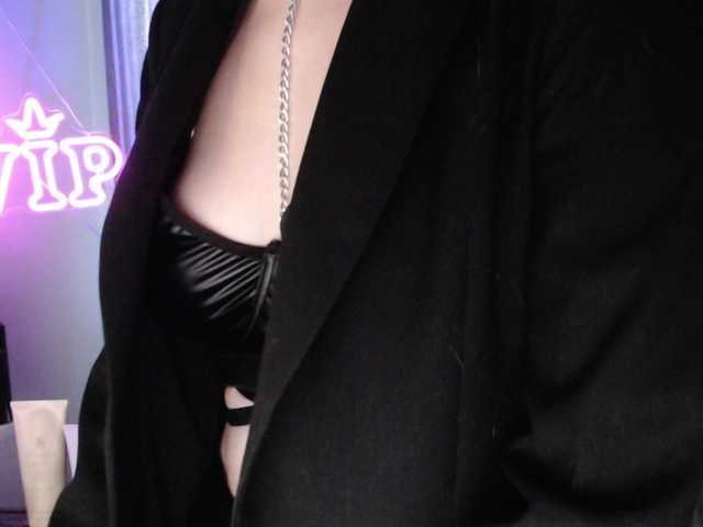 Cherry-Luna live cam on BongaCams