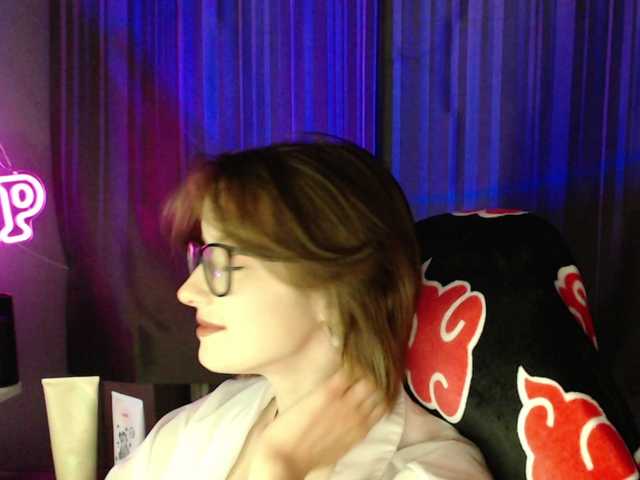 Cherry-Luna live cam on BongaCams