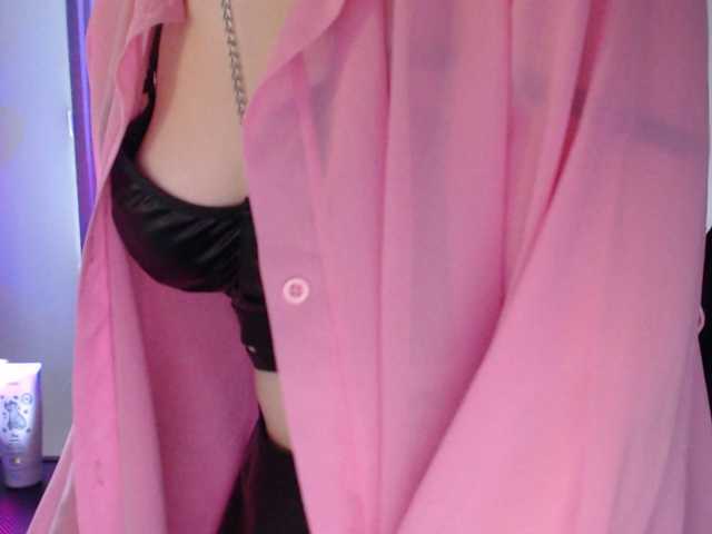 Cherry-Luna live cam preview