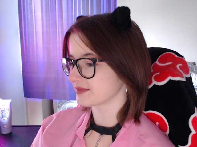 Cherry-Luna live cam preview