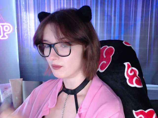 Cherry-Luna live cam on BongaCams