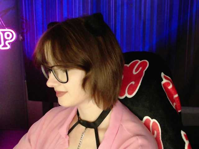 Cherry-Luna live webcam show