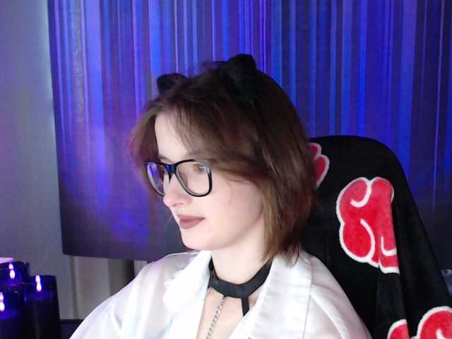 Cherry-Luna live cam on BongaCams