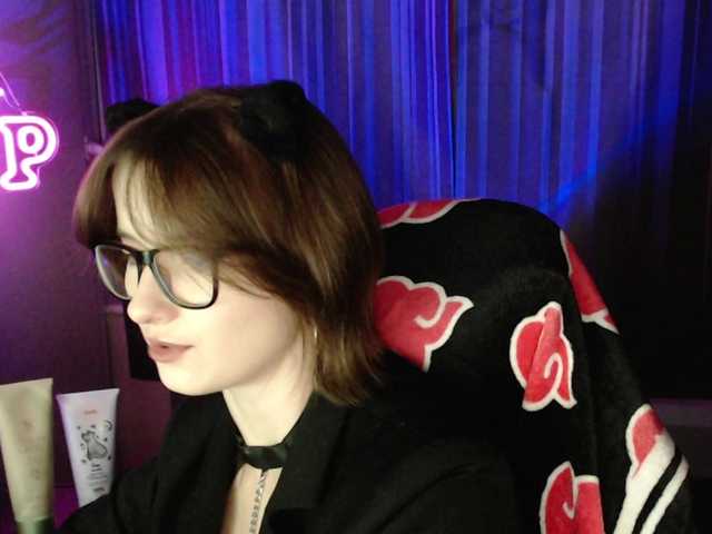 Cherry-Luna live cam on BongaCams