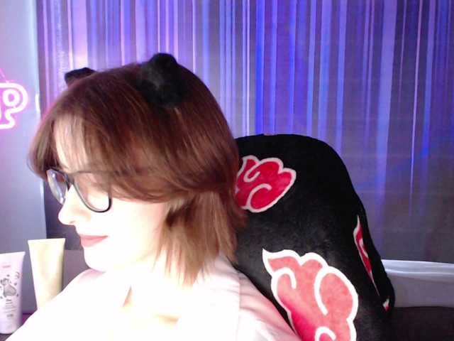 Cherry-Luna Cam en direct sur BongaCams