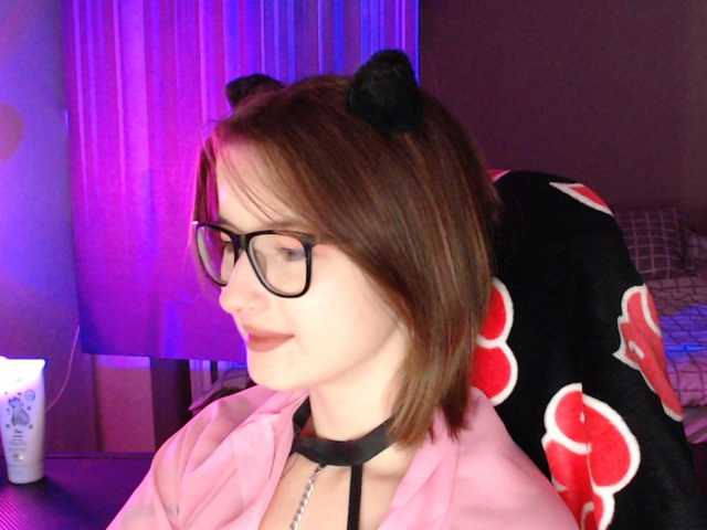 Cherry-Luna live cam preview