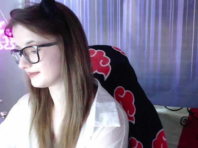 Cherry-Luna live cam on BongaCams